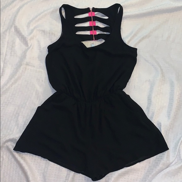 Romper - Picture 2 of 5